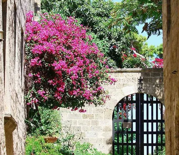 Herberg Medieval Rhodes City